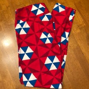LuLaRoe Leggings {Tall & Curvy}